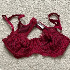 VS Dream Angels Balconette Lace Bra- 32B